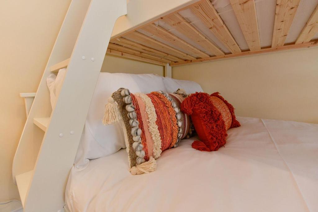 Just Stay Wales - Castle Square Cottage, Mumbles Екстер'єр фото